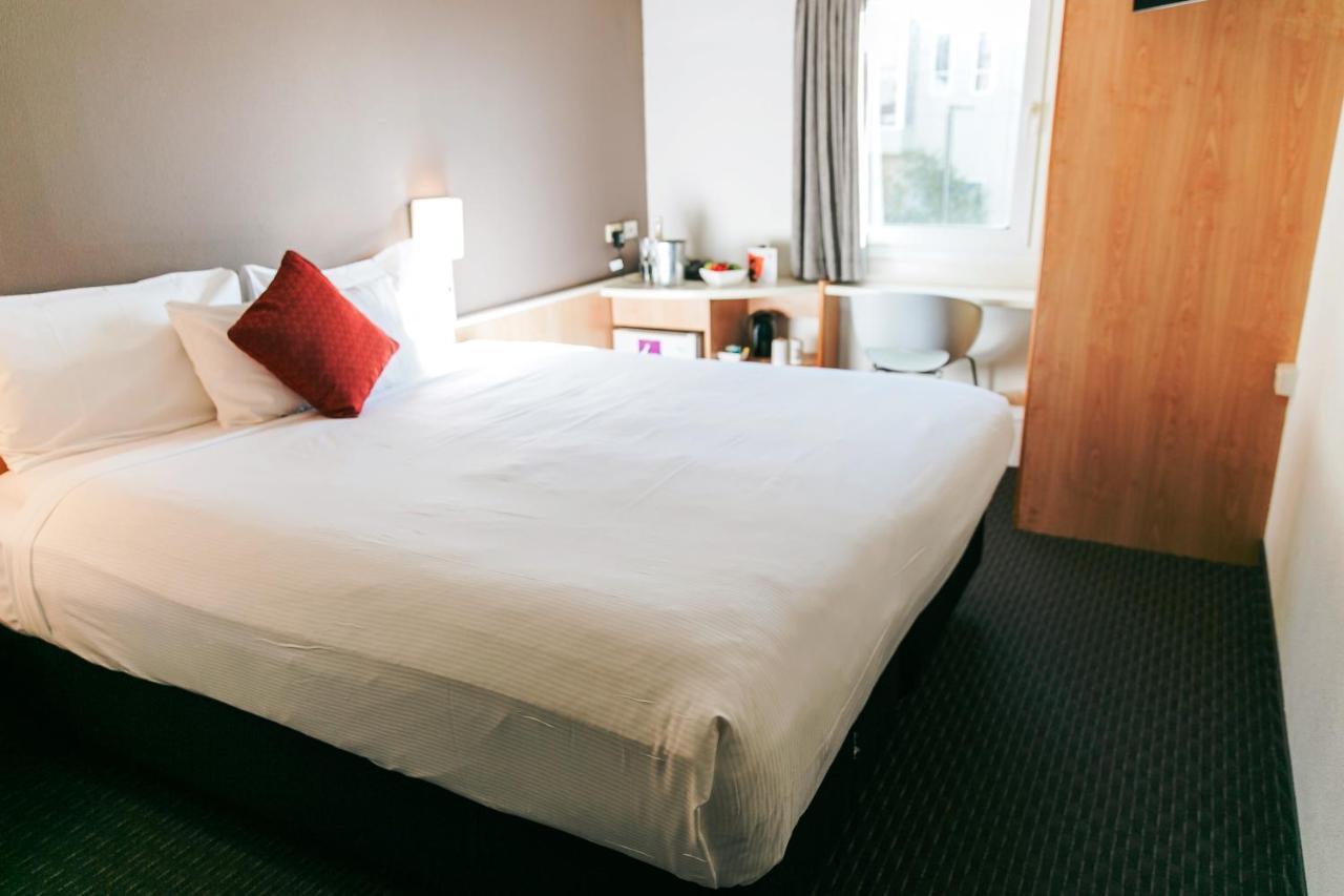 Ibis Newcastle Hotel Exterior foto