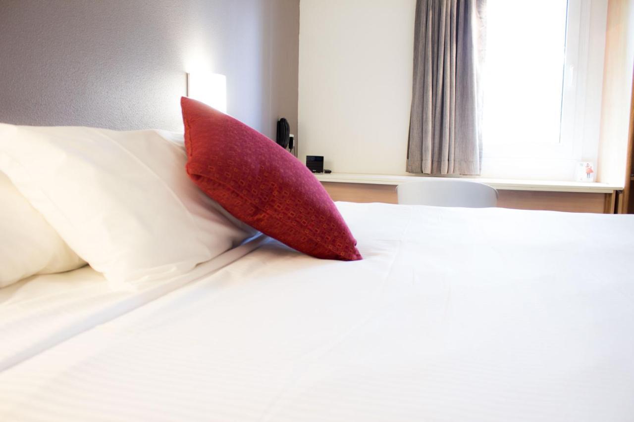 Ibis Newcastle Hotel Exterior foto