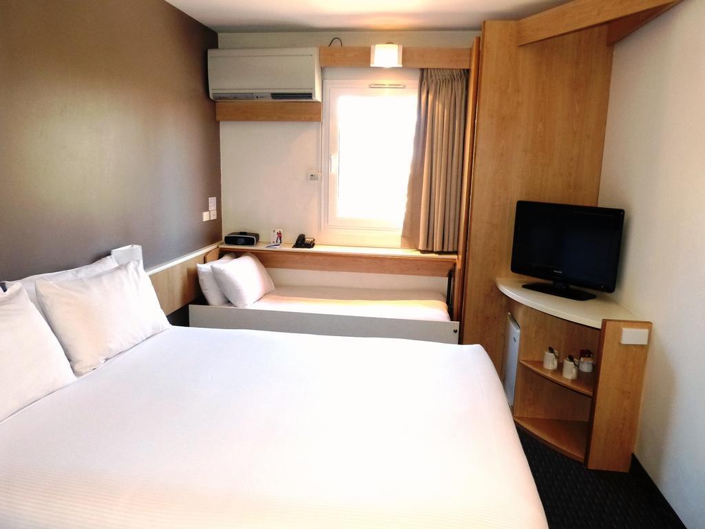 Ibis Newcastle Hotel Exterior foto
