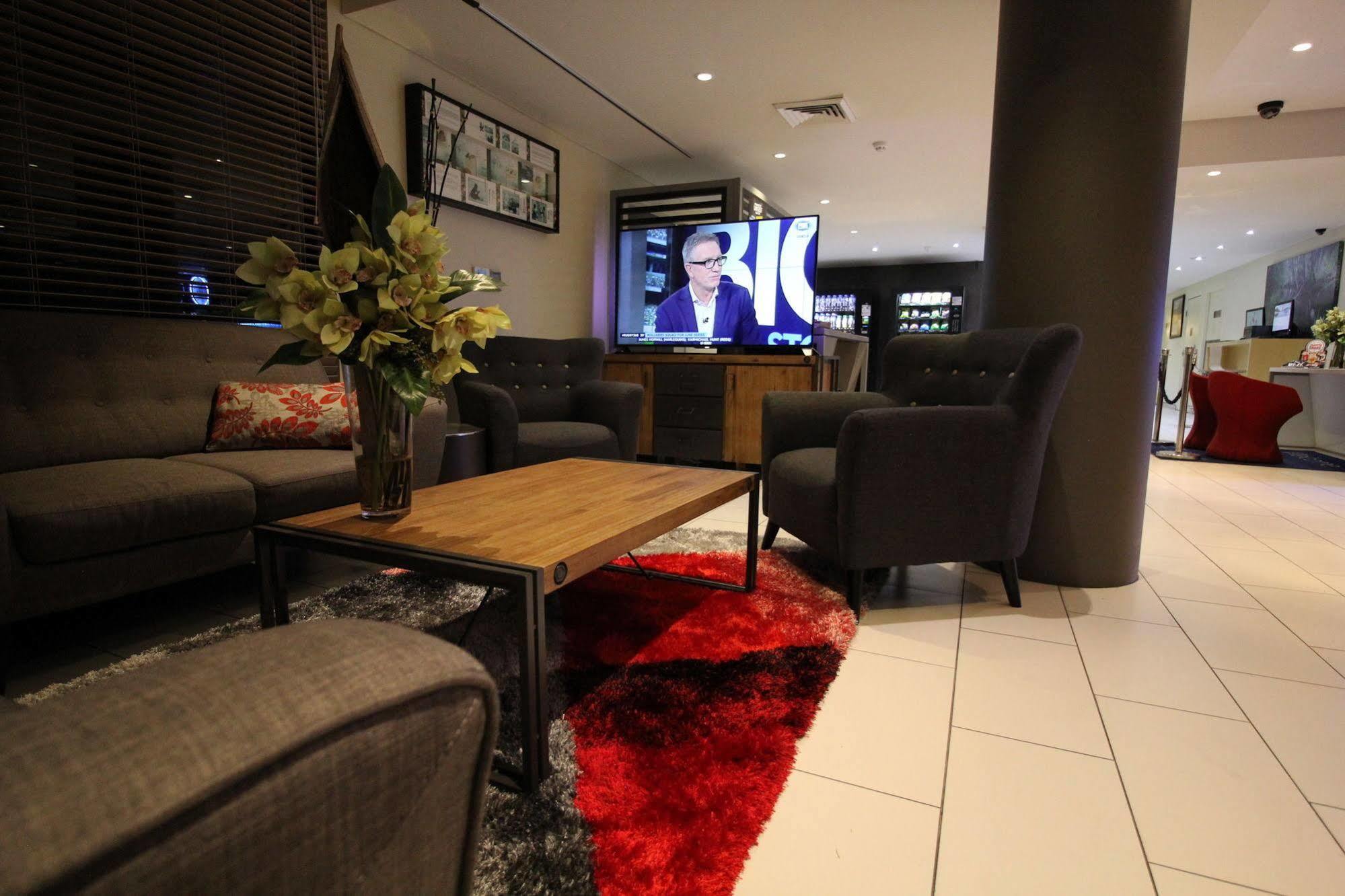 Ibis Newcastle Hotel Exterior foto