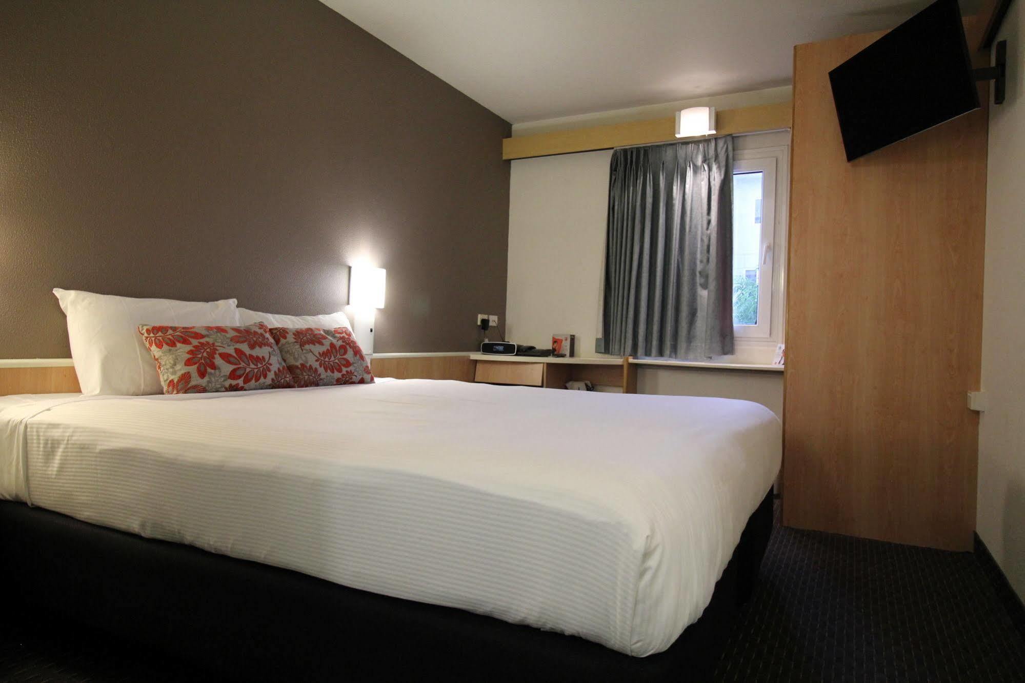 Ibis Newcastle Hotel Exterior foto